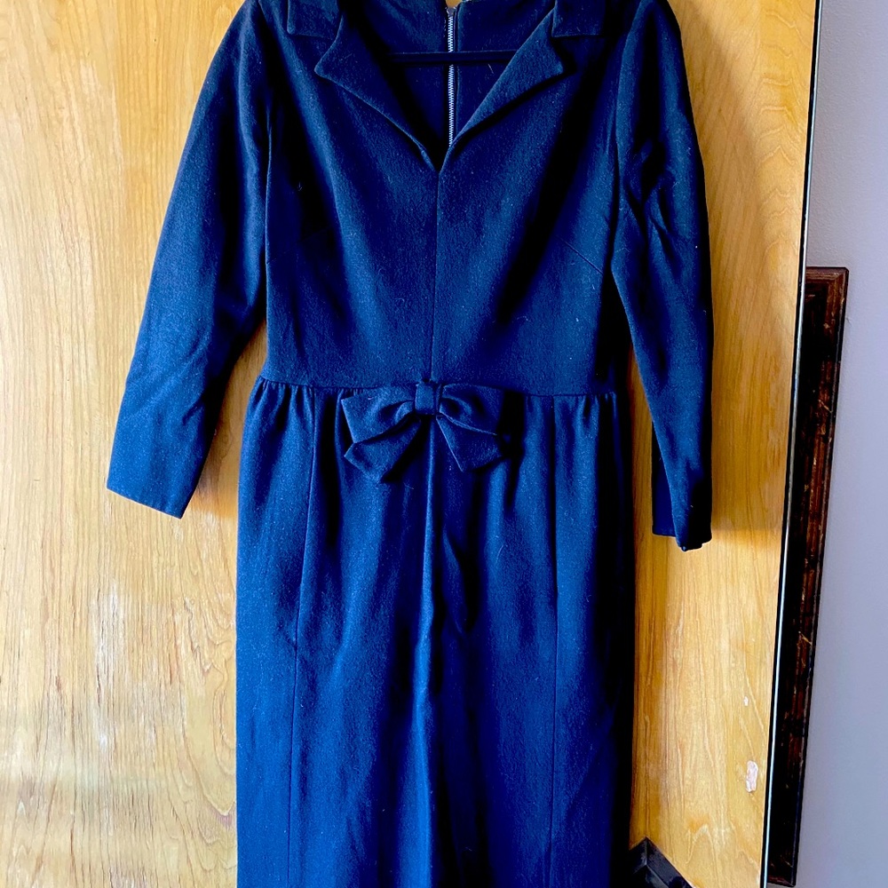 Women’s classic black vintage dress